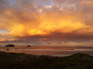 Le plus beau choucher de soleil jamais vu... Welcome Whangamata !