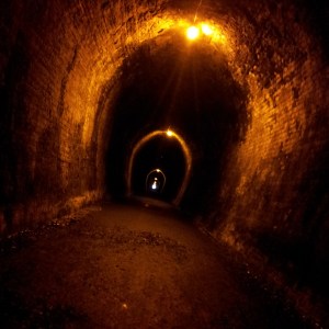 La lumière est au bout du tunnel...