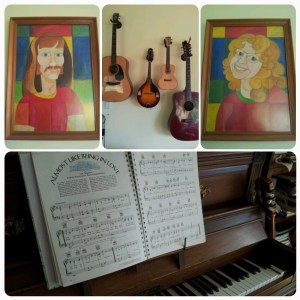 Ralph, quelques guitares, Sue, un partition sur un piano...